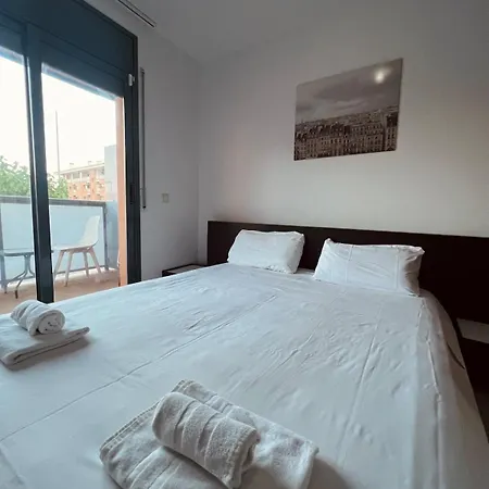 Con Piscina A Pasos Del Mar 아파트