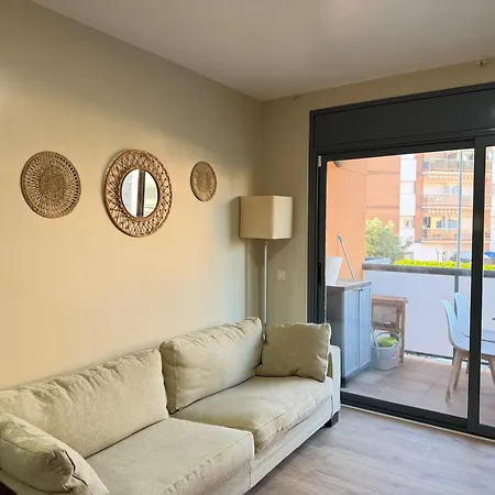 Apartmán Con Piscina A Pasos Del Mar *